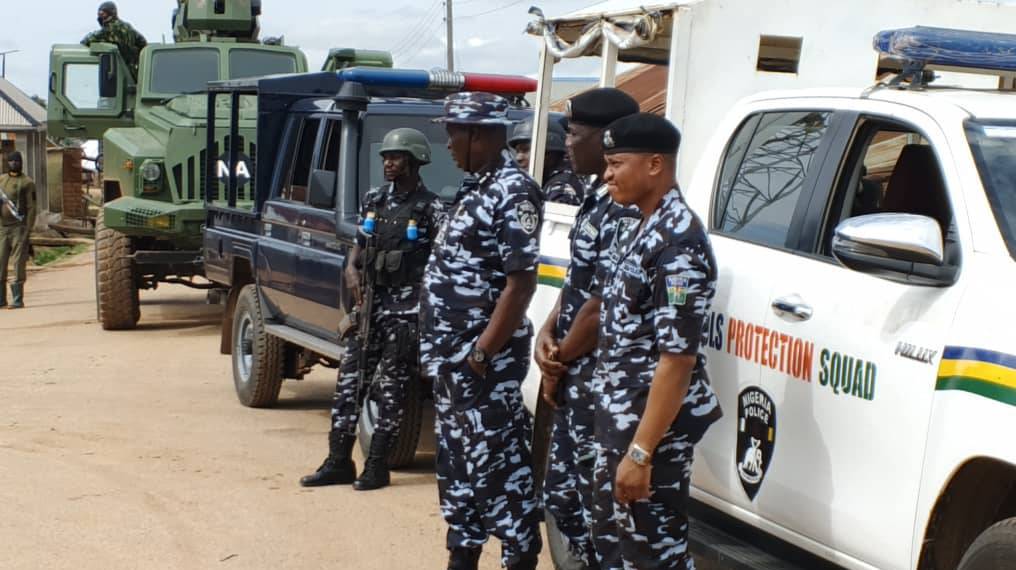 Salesgirl Arrested for Stealing Phones, Cash Worth ₦29m from Employer