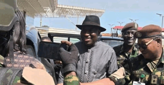 Soldiers Escort Ex-President Jonathan to Safety as Guinea-Bissau Plunges Into Crisis