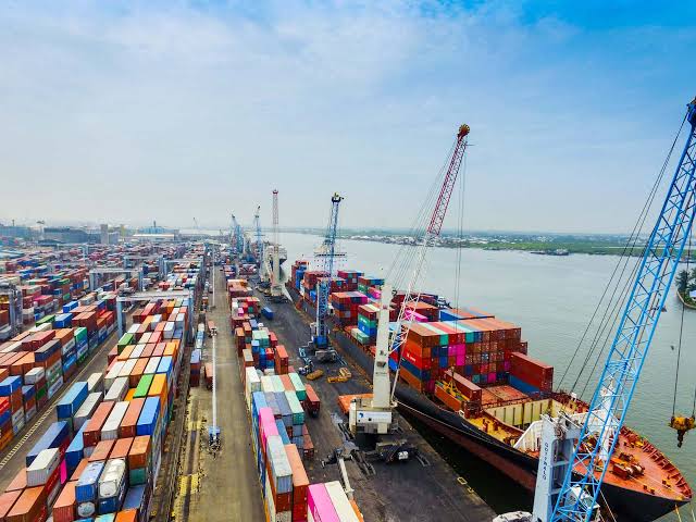 $1 Billion Port Loan Triggers Backlash as Critics Question NPA, FG’s Debt-Funded Modernisation Drive