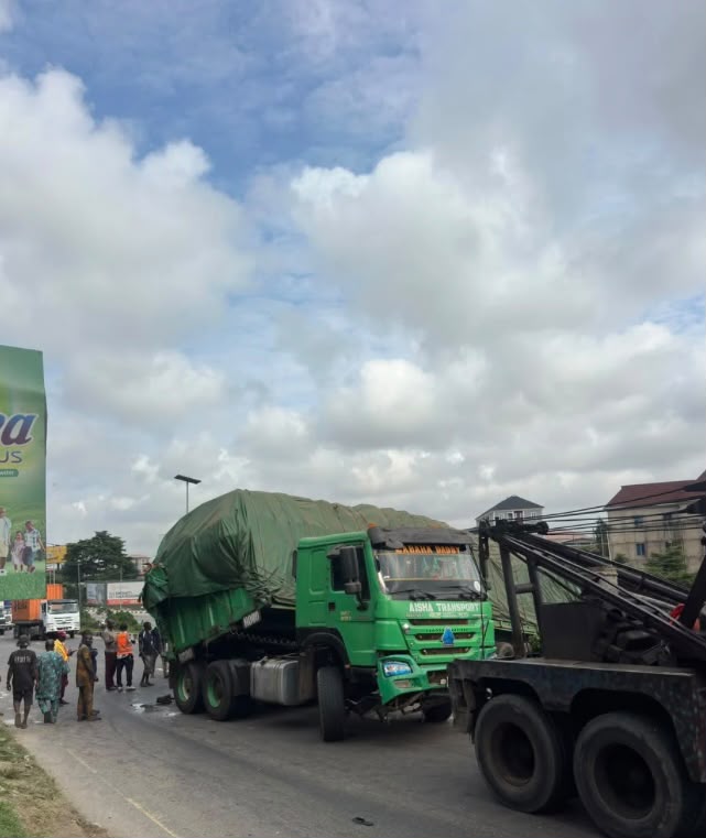 LASTMA Battles to Clear Wreckage Following Multiple Vehicle Collisions in Lagos